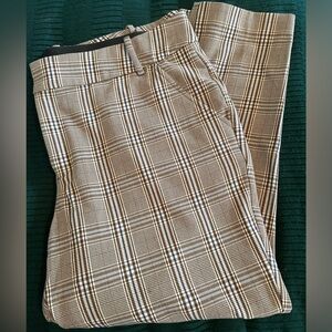 Like new plaid ankle pants size 18w. Excellent quality comfort!